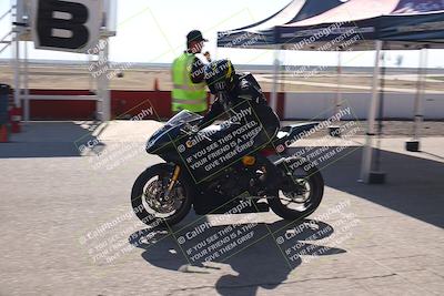 media/Nov-03-2025-Lets Ride (Mon) [[4d74c1c4d3]]/B Group/Grid/